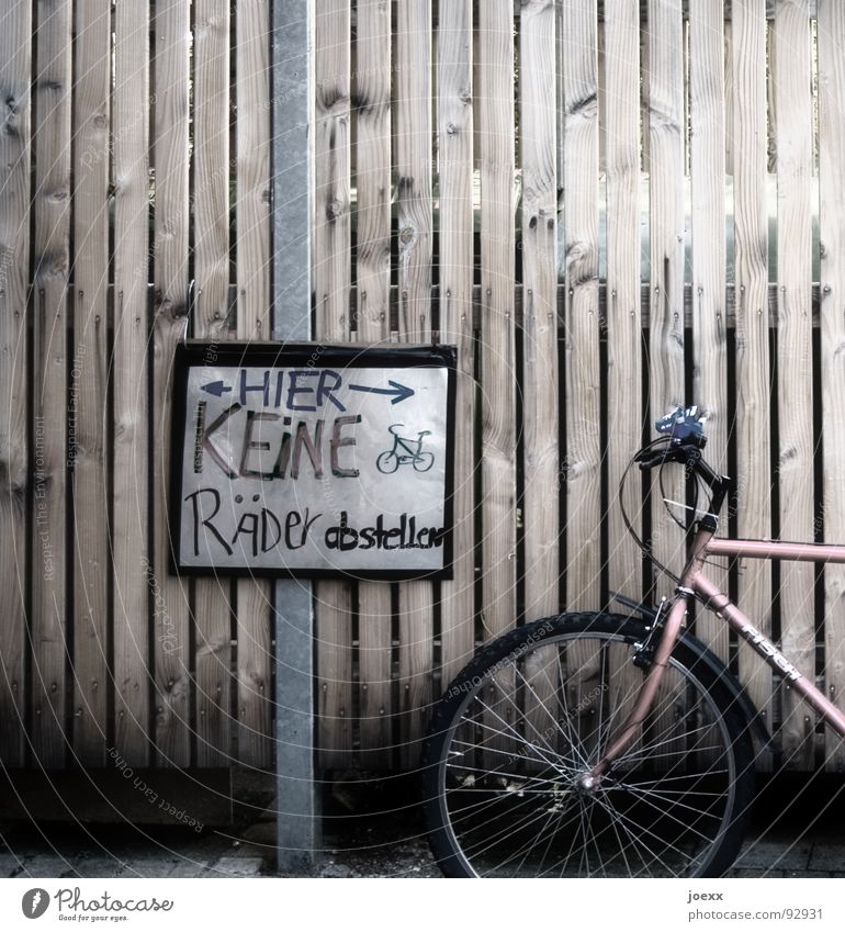 Just for a second ... Parking area Lean Against Bicycle Bicycle handlebars Bicycle frame Mandatory sign Janitor Ignore Contempt Clearway Rebel Revolt