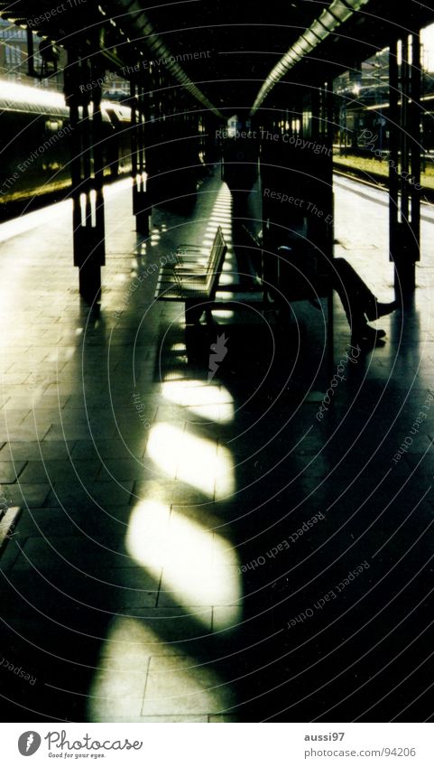 main station Railroad tracks Platform Back-light Green undertone Schedule (transport) Lateness Train station Boredom Wait waiting Central station Sun db belated