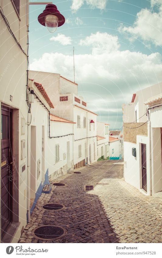 Beco de tampas de bueiros Vacation & Travel Tourism Trip Environment Sky Clouds Summer Town House (Residential Structure) Manmade structures Building