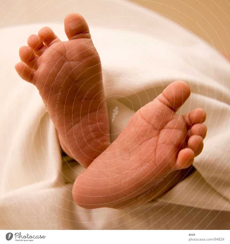 little girls feet I Toes Sole of the foot Footprint Baby Small Girl Recklessness Relaxation 2 10 Harmonious Light heartedness Toddler Feet Blanket Lie