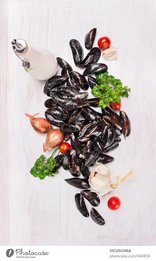 Mussels, herbs, onion and garlic Food Seafood Vegetable Herbs and spices Nutrition Lunch Dinner Banquet Organic produce Vegetarian diet Diet Lifestyle