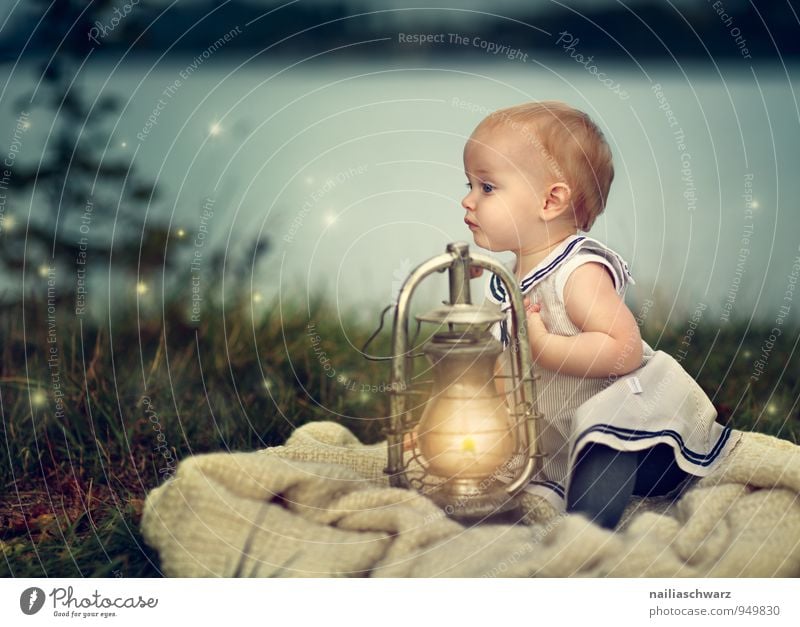 Baby at the lake Child Toddler Girl 1 Human being 0 - 12 months 1 - 3 years Nature Landscape Lake Clothing Candle Street lighting Lamp Observe Discover Crouch