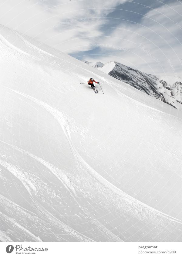 Deep snow skiing in the Alps Winter Skier Skiing Winter sports Hohen Tauern NP Kitzsteinhorn White Cold Soft Austria Exterior shot Landscape format Joy