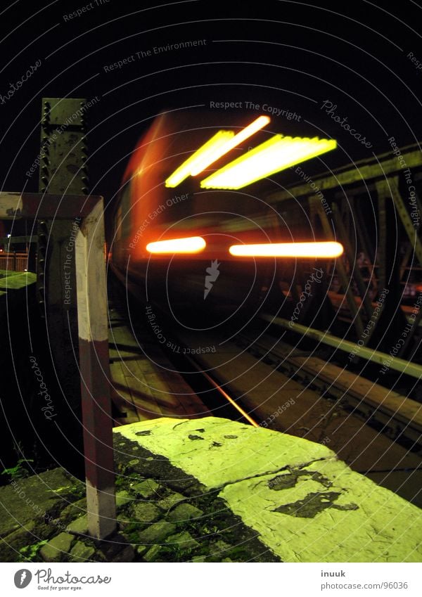 Halogen curve light Commuter trains Night Train station Underground Ostkreuz border posts Pole