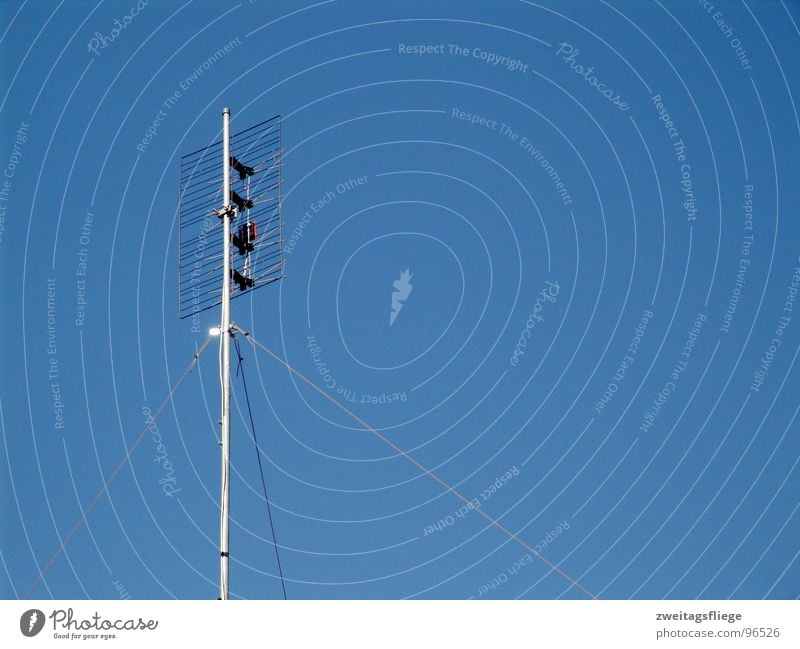 My Frequency... Antenna Broacaster Transmit Radio technology Telegraph pole Radiation Waves Air Communicate Radio (broadcasting) radio frequency Blue Sky