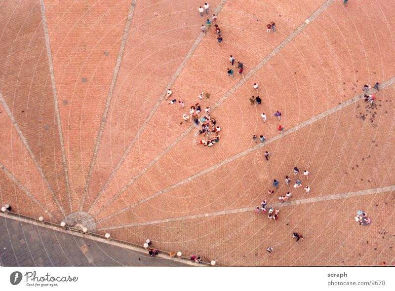 Florenz Places Florence Accumulation Summer Tourism Jump Downward Tourist Campo Grande Italy Triangle Star (Symbol) Line Brick Architecture Group Human being