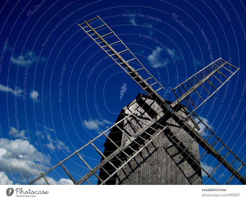 wind chimes Windmill Sky blue Ease Wood Summer Landmark Monument cloud driving cotton clouds Old radiant blue Contrast