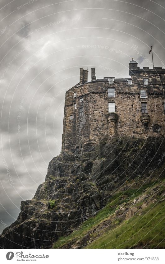 Built on rock. Edinburgh Castle Scotland Europe Fortress Wall (barrier) Wall (building) Tourist Attraction Landmark Old Famousness Dark Sharp-edged Firm Large