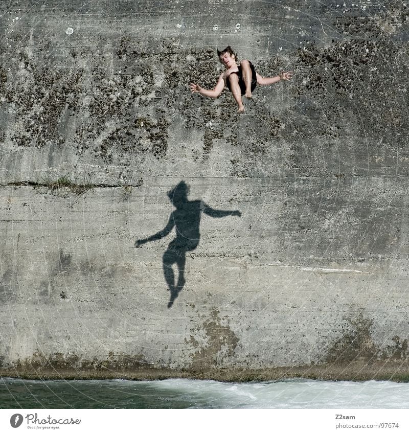 falling down II Jump Summer White crest Isar Body of water Bavaria Munich Together 2 Downward Wall (building) Wall (barrier) Dangerous Joy Water Blue Level