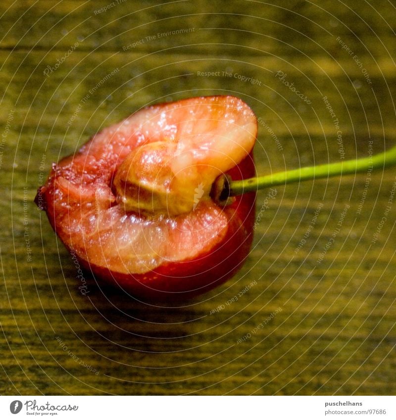 sweet summer Summer Cherry Wood Table Red Brown Green Delicious Sweet Fruity Kernels & Pits & Stones Cherry pit Fruit flesh Juicy Fresh Macro (Extreme close-up)