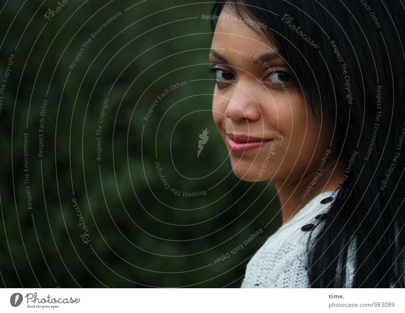 Roxana Feminine Young woman Youth (Young adults) 1 Human being Park Black-haired Long-haired Observe Smiling Looking Wait pretty Happy Contentment